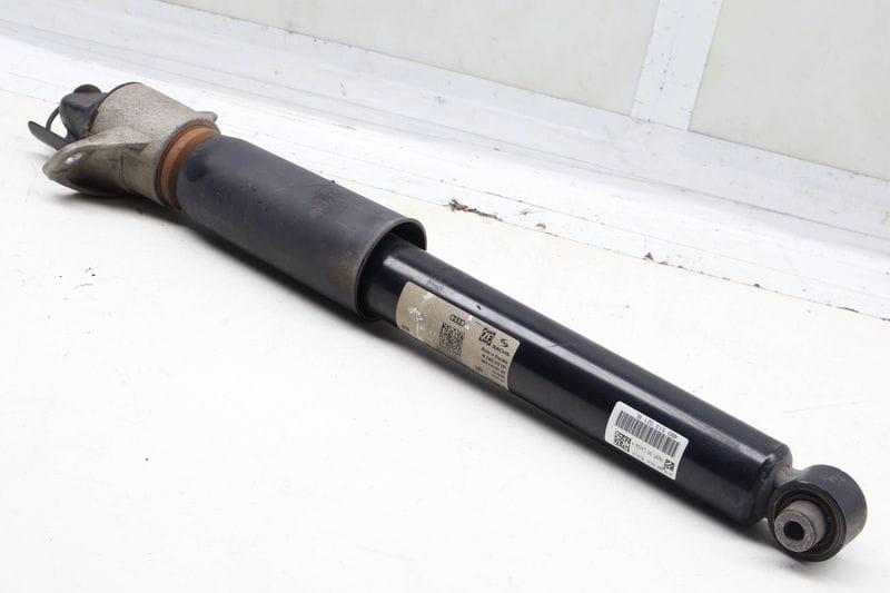 Strut / Shock Absorber 4M0616031AS — Used (SKU 701269)