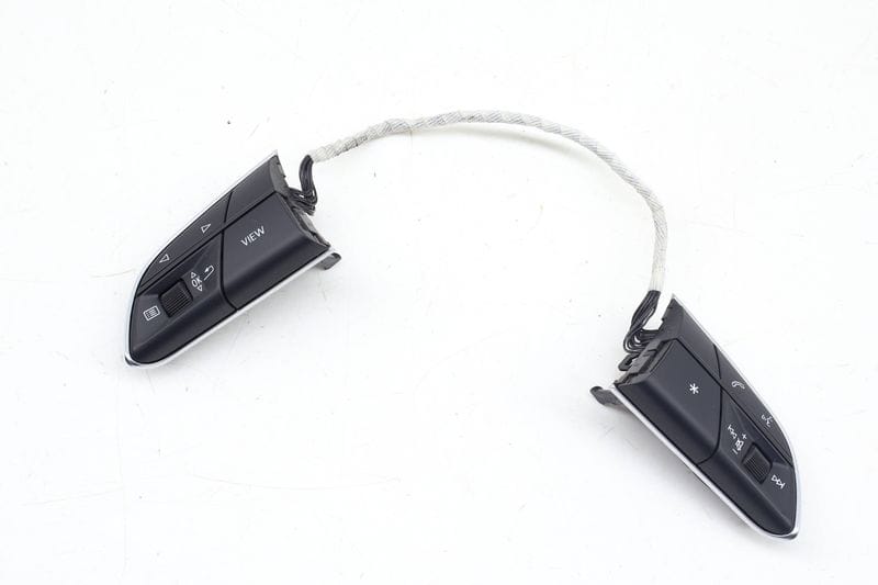Steering Wheel Control Switch / Button Set 4M8951523A — Used (SKU 700973)