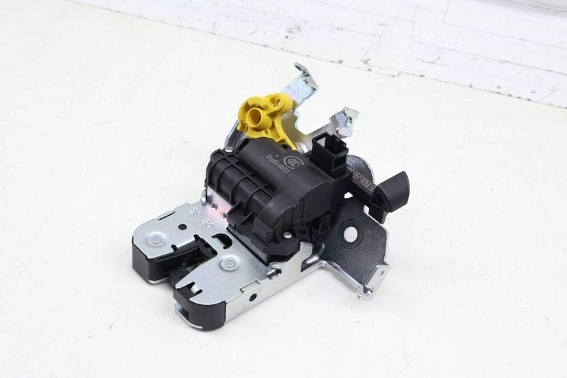 Trunk Hatch Latch / Lock 4M0827506D — Used (SKU 701074)