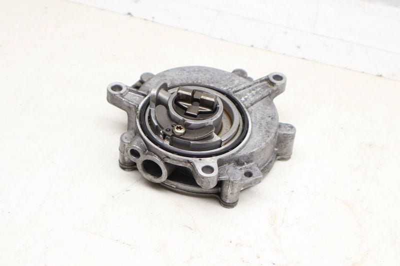 Vacuum Pump 06M145100L — Used (SKU 701276)