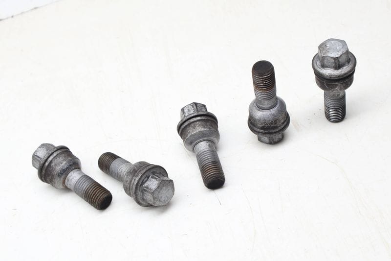 Wheel Bolt / Lug Nut Set (5) 8R0601295 — Used (SKU 701139)