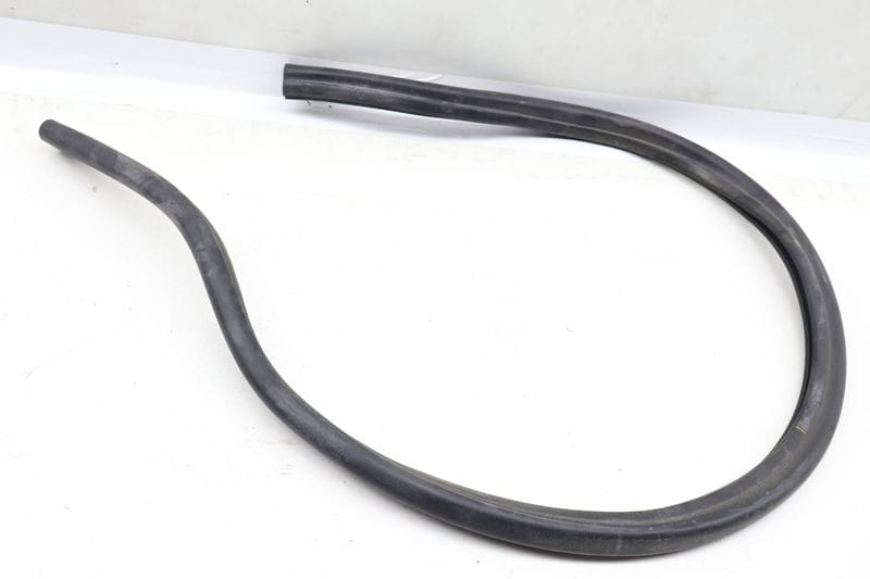 Hood Firewall Seal / Gasket 51767450916 — Used (SKU 625029)