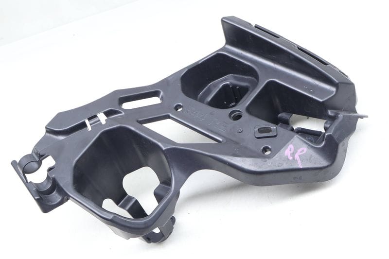 Bumper Mount Bracket (M) 8494946 — Used (SKU 625010)