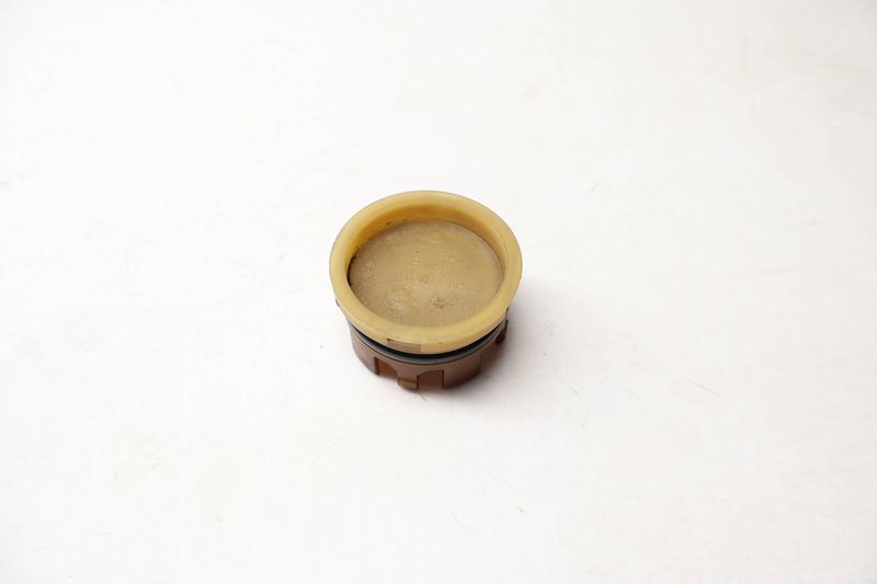 Engine Cylinder Head Cap / Plug 11117797932 — Used (SKU 727701)