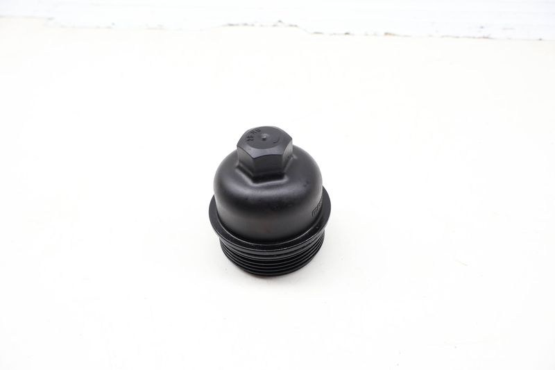 Engine Oil Filter Housing Cover / Cap 11428595438 — Used (SKU 728180)
