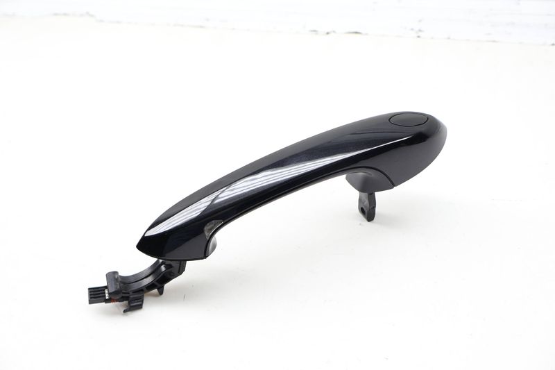 Exterior Door Handle w/ Comfort Access 51219854163 — Used (SKU 727909)