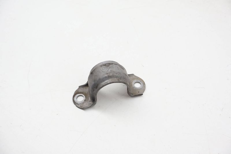 Sway / Stabilizer Bar Clamp Mount 31306890581 — Used (SKU 727871)