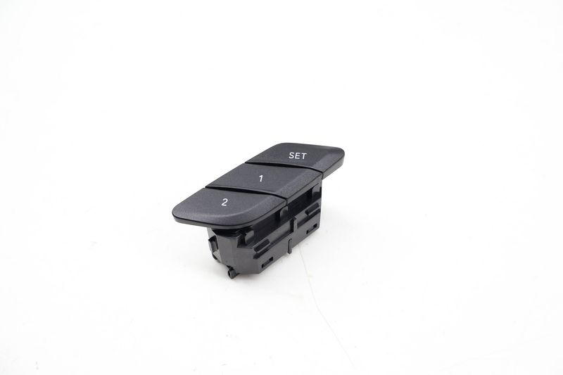 Seat Adjustment Memory Switch 61317937969 — Used (SKU 727579)