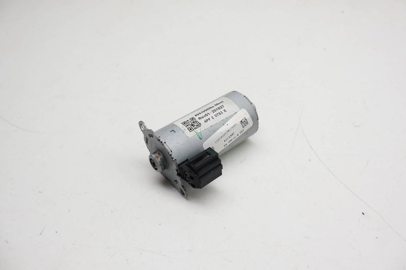 Seat Motor (REAR TILT) — Used (SKU 727895)