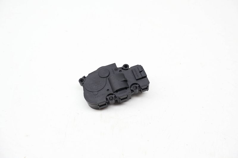 HVAC Flap / Servo Air Motor / Actuator 64119384023 — Used (SKU 727650)