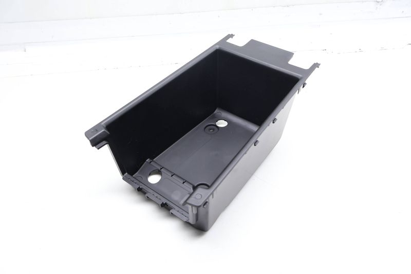 Center Console Storage Bin / Tray 7943065 — Used (SKU 727793)