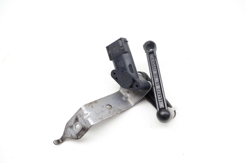 Headlight Leveling Sensor w/ Linkage 37146888955 — Used (SKU 727716)