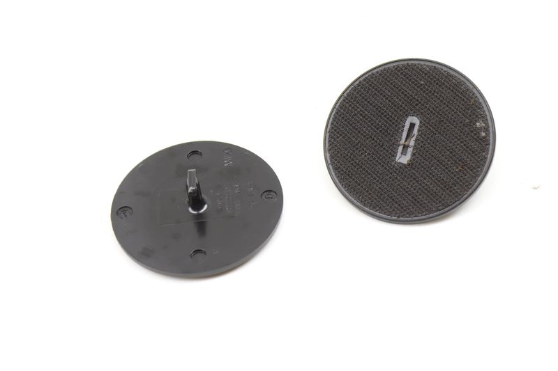 Carpet Floor Mat Fastener / Mount Set (2) 07149166609 — Used (SKU 600177)