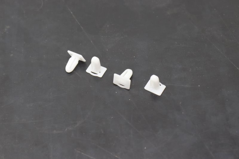 Door Sill Cover Clip / Fastener Set (4) 51471840960 — Used (SKU 600357)
