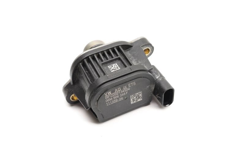 Engine Timing Solenoid Valve 06M906048F — Used (SKU 541498)