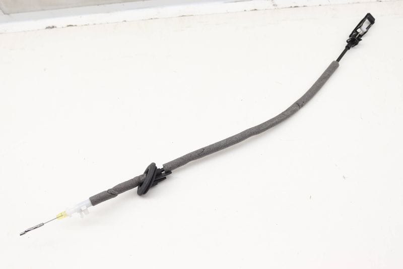 Interior Door Handle Release / Bowden Cable 3G8837085 — Used (SKU 598775)