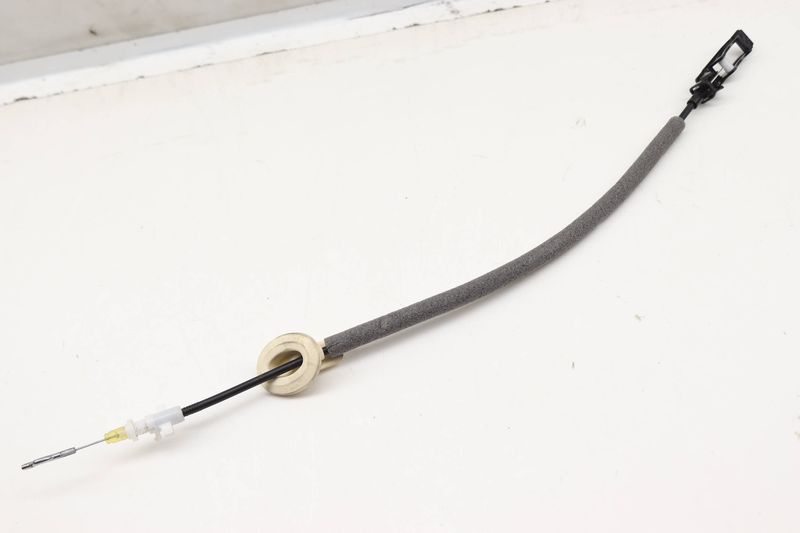Interior Door Handle Release / Bowden Cable 3G8839085A — Used (SKU 598777)