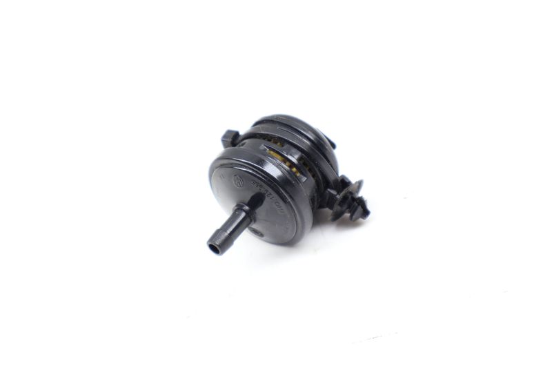 Air Intake Cleaner / Filter 7H0129965 — Used (SKU 706361)