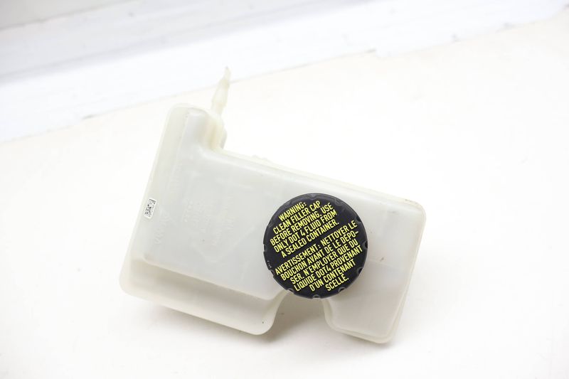 Brake Fluid Reservoir / Tank 5QM611301B — Used (SKU 723451)