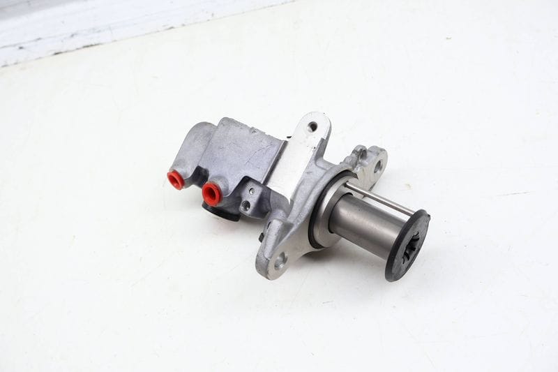 Brake Master Cylinder 5Q1614019S — Used (SKU 706129)