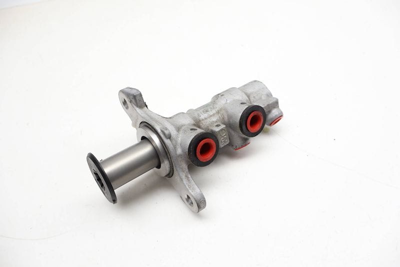 Brake Master Cylinder 5Q1614019S — Used (SKU 723567)