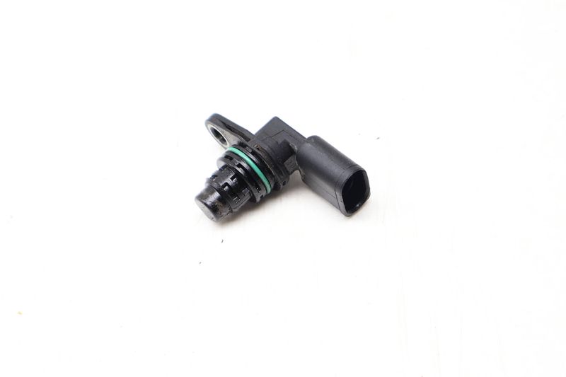 Cam / Camshaft Position Sensor 030907601E — Used (SKU 668829)