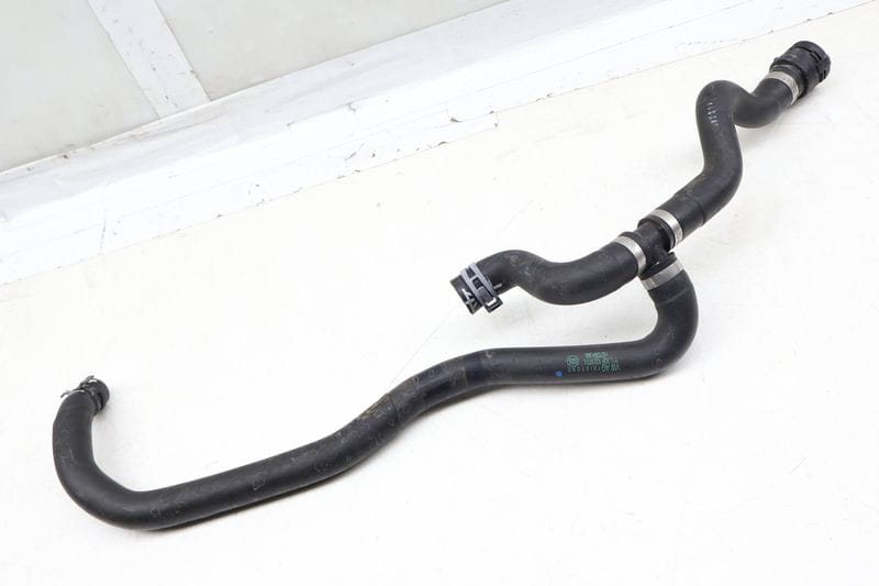 Coolant Hose / Line 3QF122073L — Used (SKU 668921)