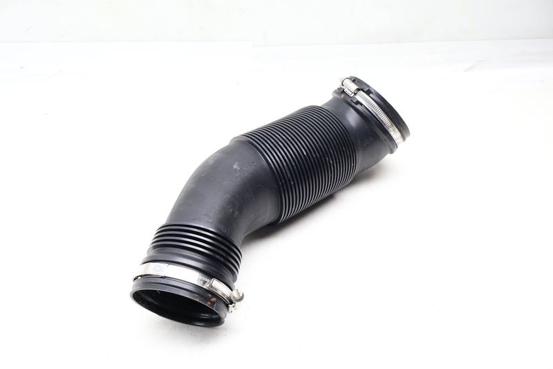 Air Intake Duct / Tube 3QF129654 — Used (SKU 675920)