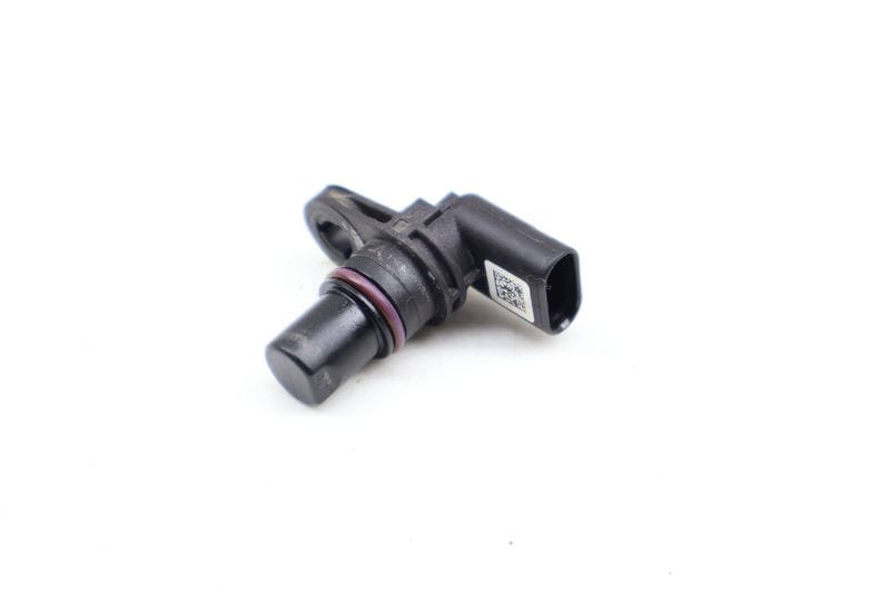 Cam / Camshaft Sensor 04C907601K — Used (SKU 675392)