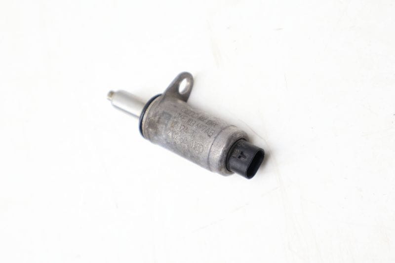 Cam Valve / Camshaft Adjustment Solenoid 06E103697AB — Used (SKU 675364)