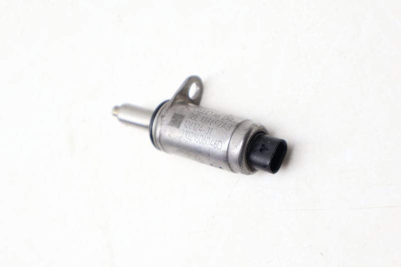Cam Valve / Camshaft Adjustment Solenoid 06E103697AB — Used (SKU 675366)
