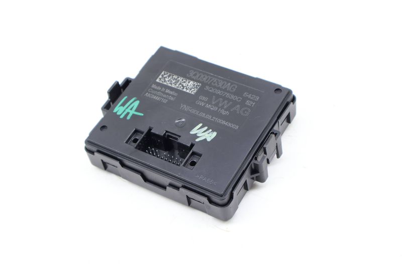Can-Bus Gateway Module / Computer 3Q0907530AG — Used (SKU 675338)