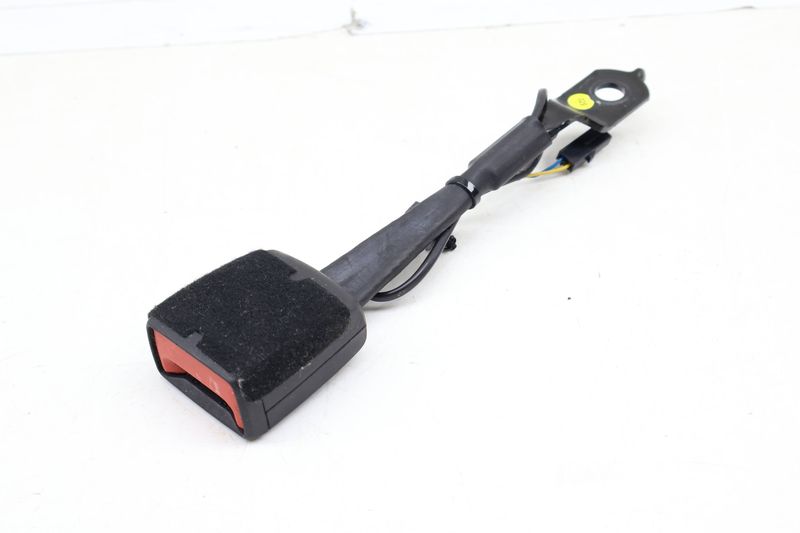 Seat Belt Buckle / Receiver 3CM857755 — Used (SKU 675423)