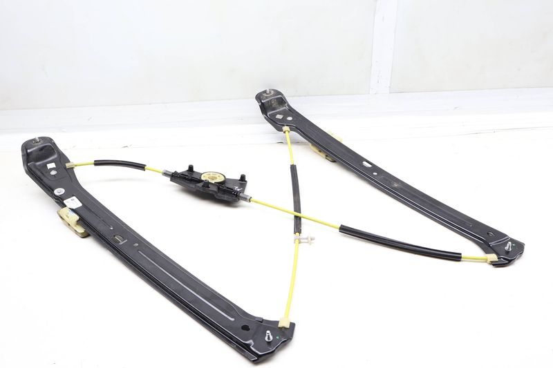 Window Regulator 3CM837461 — Used (SKU 675621)