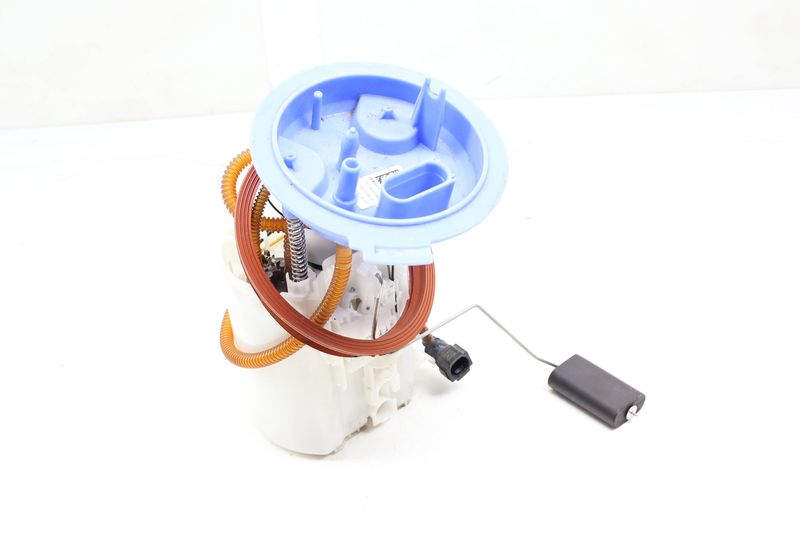 IN-Tank Fuel Pump Assembly 3QF919051K — Used (SKU 675607)