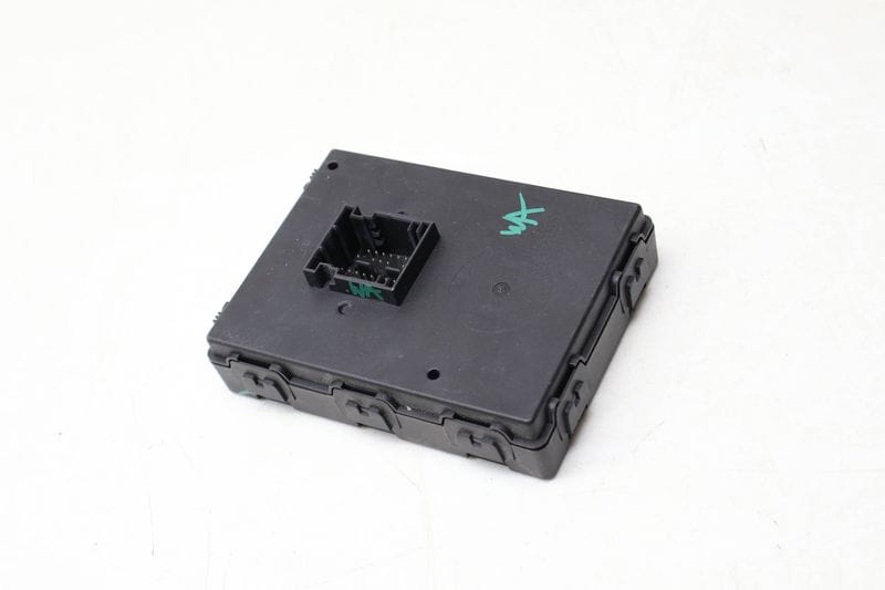 Keyless Entry / Kessy Control Module 3Q0959435N — Used (SKU 675329)