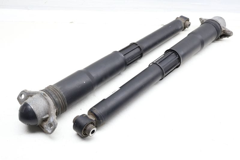 Strut / Shock Absorber Set 3QF512011AB — Used (SKU 675568)