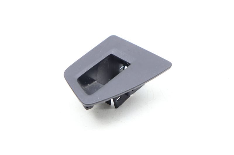 Window Switch Trim 3CN868345 — Used (SKU 675295)