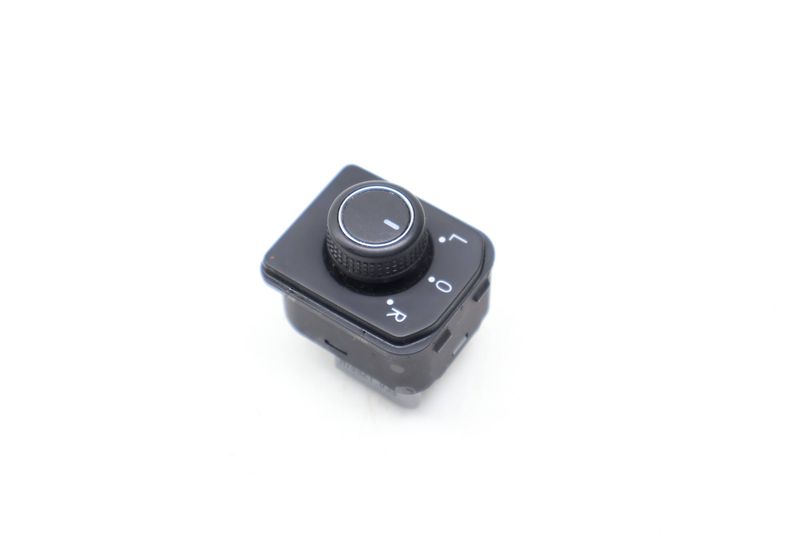 Side View Door Mirror Switch 3CN959565A — Used (SKU 675283)