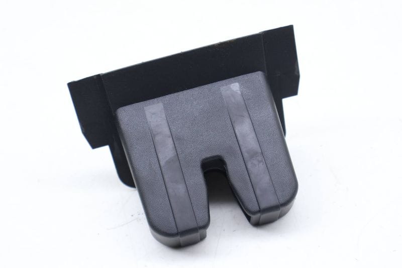 Trunk Latch Cover 3CM827520 — Used (SKU 675421)