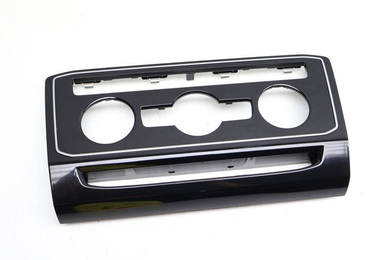Dash Climate Control Trim / Panel 3CN863042E — Used (SKU 723207)