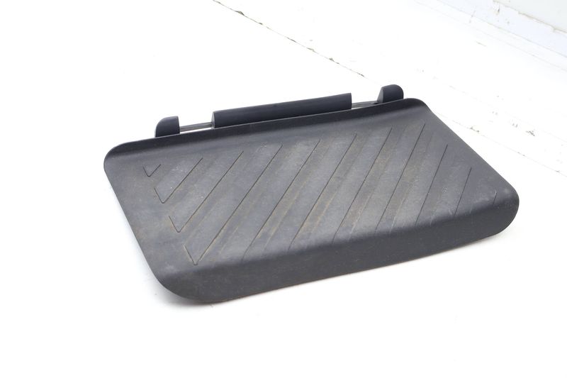 Dead Pedal / Foot Rest Cover 3CN864777 — Used (SKU 706074)