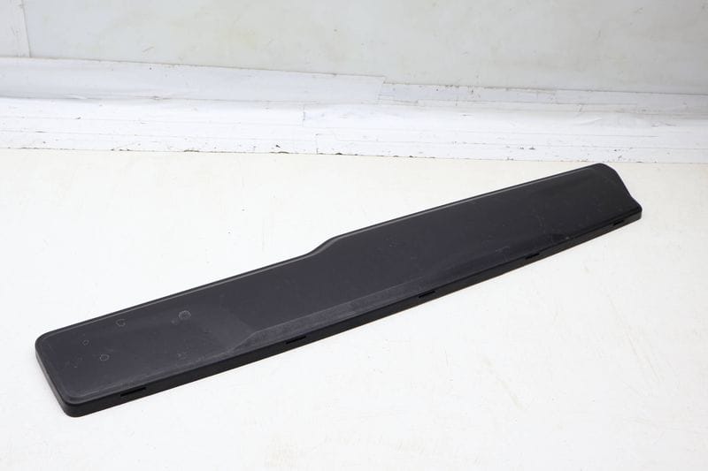 Engine Air Intake Duct Cover 3QF129254 — Used (SKU 706116)