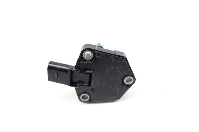 Engine Oil Level Sensor 04E907660D — Used (SKU 723281)