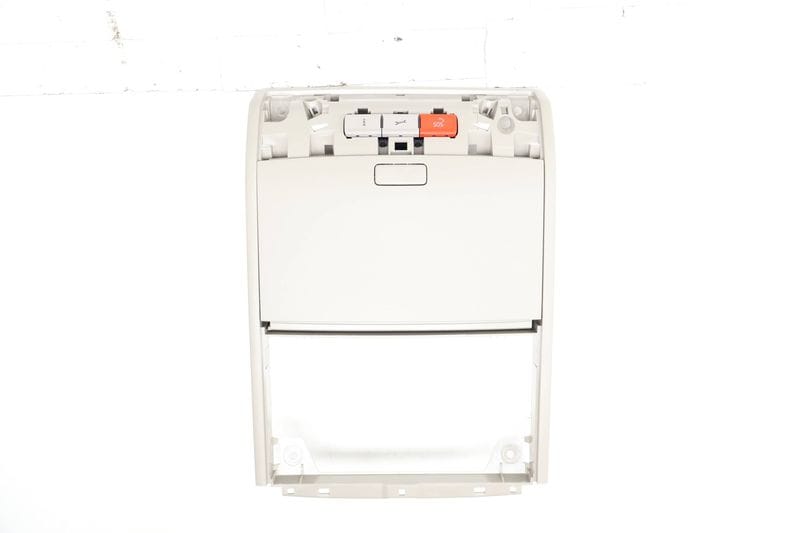 Dome Reading Light / Sunglass Holder Mount Bracket 5G0868837 — Used (SKU 705994)
