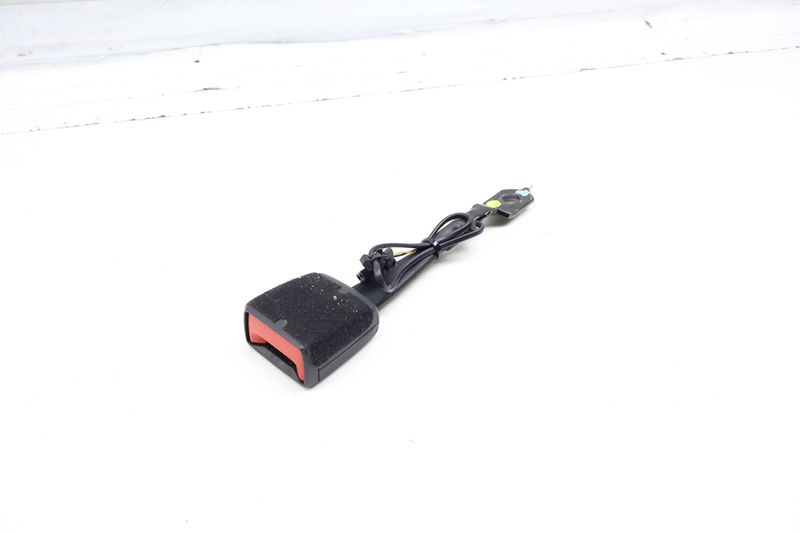 Seat Belt Buckle / Receiver 3CM857755 — Used (SKU 706030)