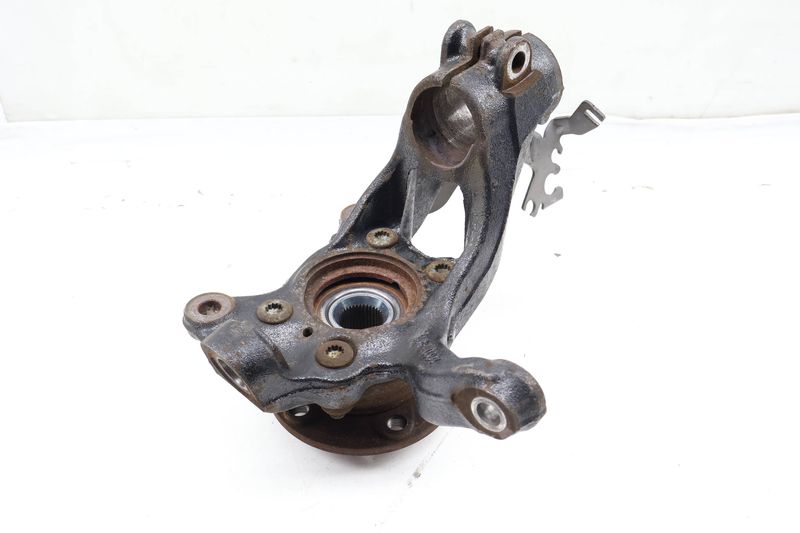 Spindle Knuckle w/ Wheel Bearing 3QF407256E — Used (SKU 668888)