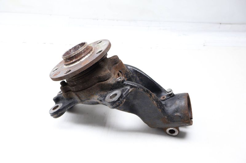 Spindle Knuckle w/ Wheel Bearing 3QF407256E — Used (SKU 723565)