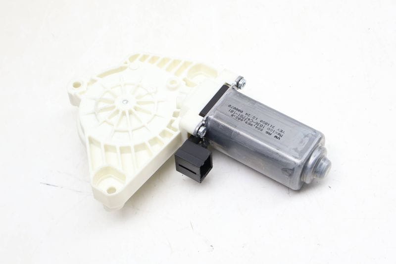 Window Lifter Motor 5Q4959802B — Used (SKU 668834)