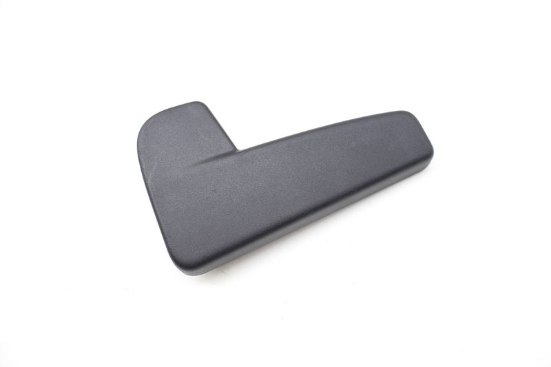 Hood Release Lever / Handle 6R1823533 — Used (SKU 723218)